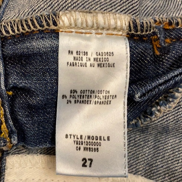 Guess Jean Shorts - Picture 8 of 9